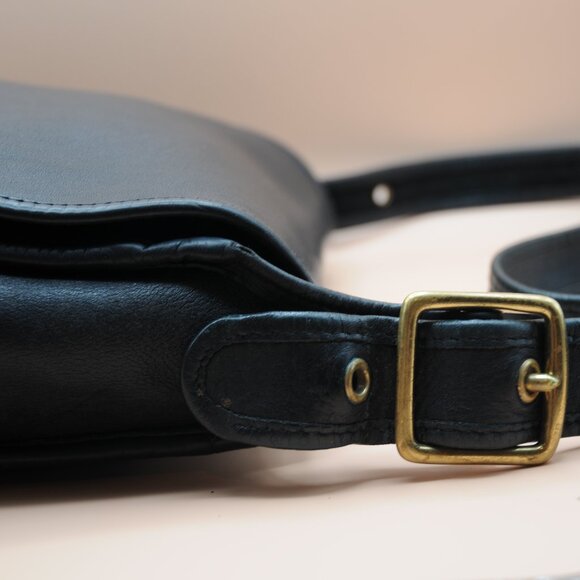 Coach Vintage Stewardess Bag in Black Leather - Picture 8 of 15